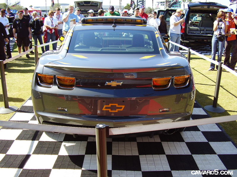 Illustration for article titled 2010 Chevy Camaro: Official Daytona 500 Pacecar